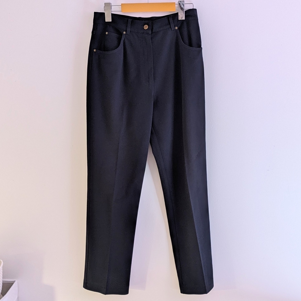 MaxMara Weekend Navy Trousers Cropped Pleated Pants Workwear Quiet Luxury